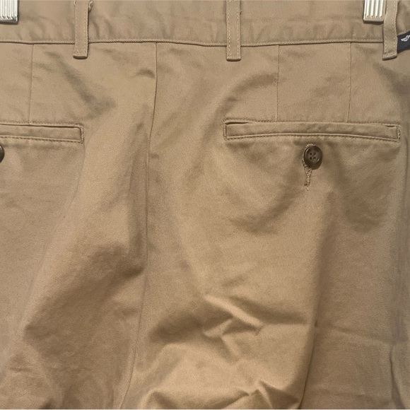 Dockers by Levi Strauss 100% cotton chino classic fit men’s pants size 34 x 32 - Picture 7 of 7
